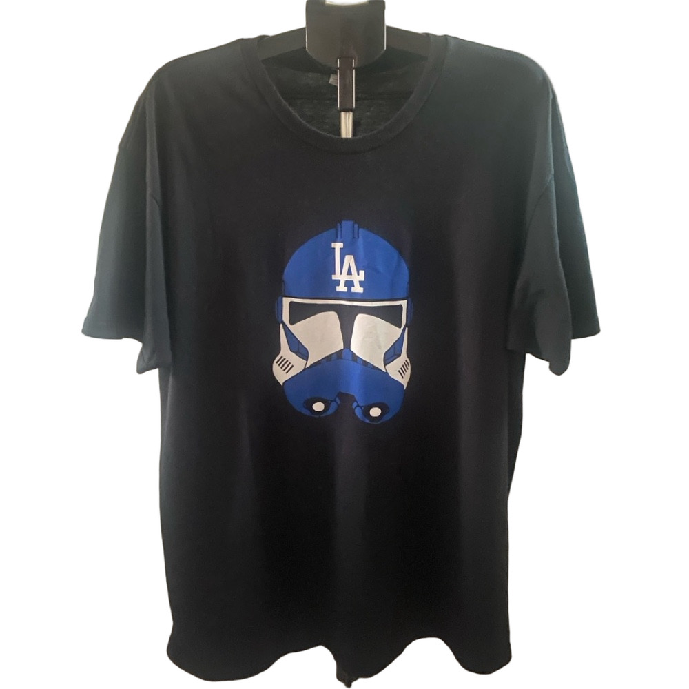 Spectra USA LA Dodgers Black Graphic Tee with Blue Stormtrooper Helmet, Size 2XL